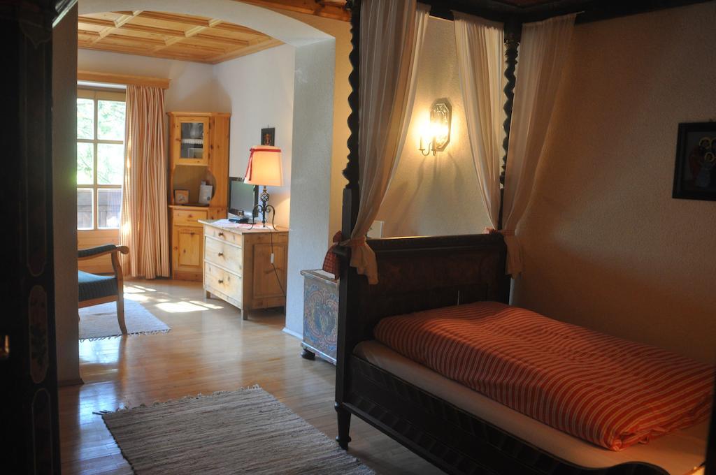 Romantikhotel Almtalhof Gruenau im Almtal Ruang foto